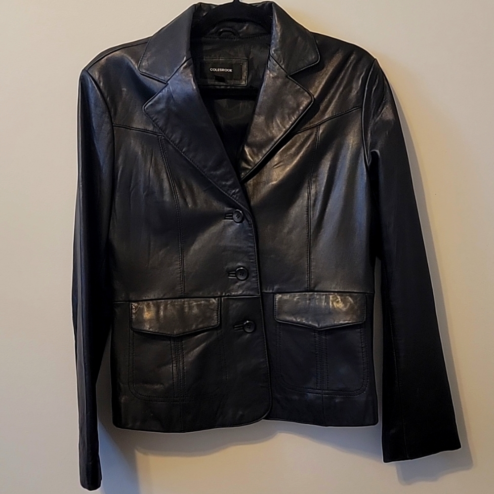 Vintage 100% Soft Leather Blazer Size Medium.  It is a beautiful blazer.